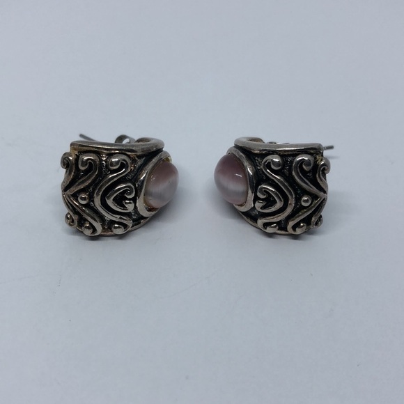 𝅺Antique silver tone small half hoop cat’s eye earrings cabachon vintage. - Picture 4 of 7